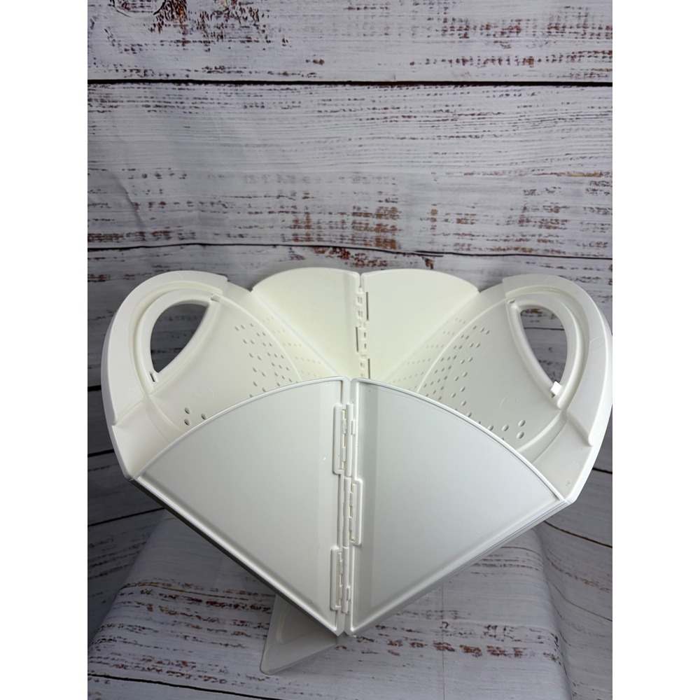 As seen on TV Flat Fold Colander White Plastic Collapsible Strainer USA Made - Picture 4 of 7